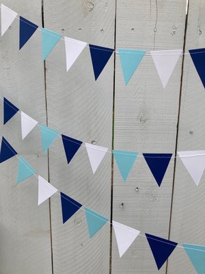 Graduation Decoration, Light Blue and Navy Garland, Columbia University Decor, Triangle Bunting, Roger Williams University, Dorm Decoration