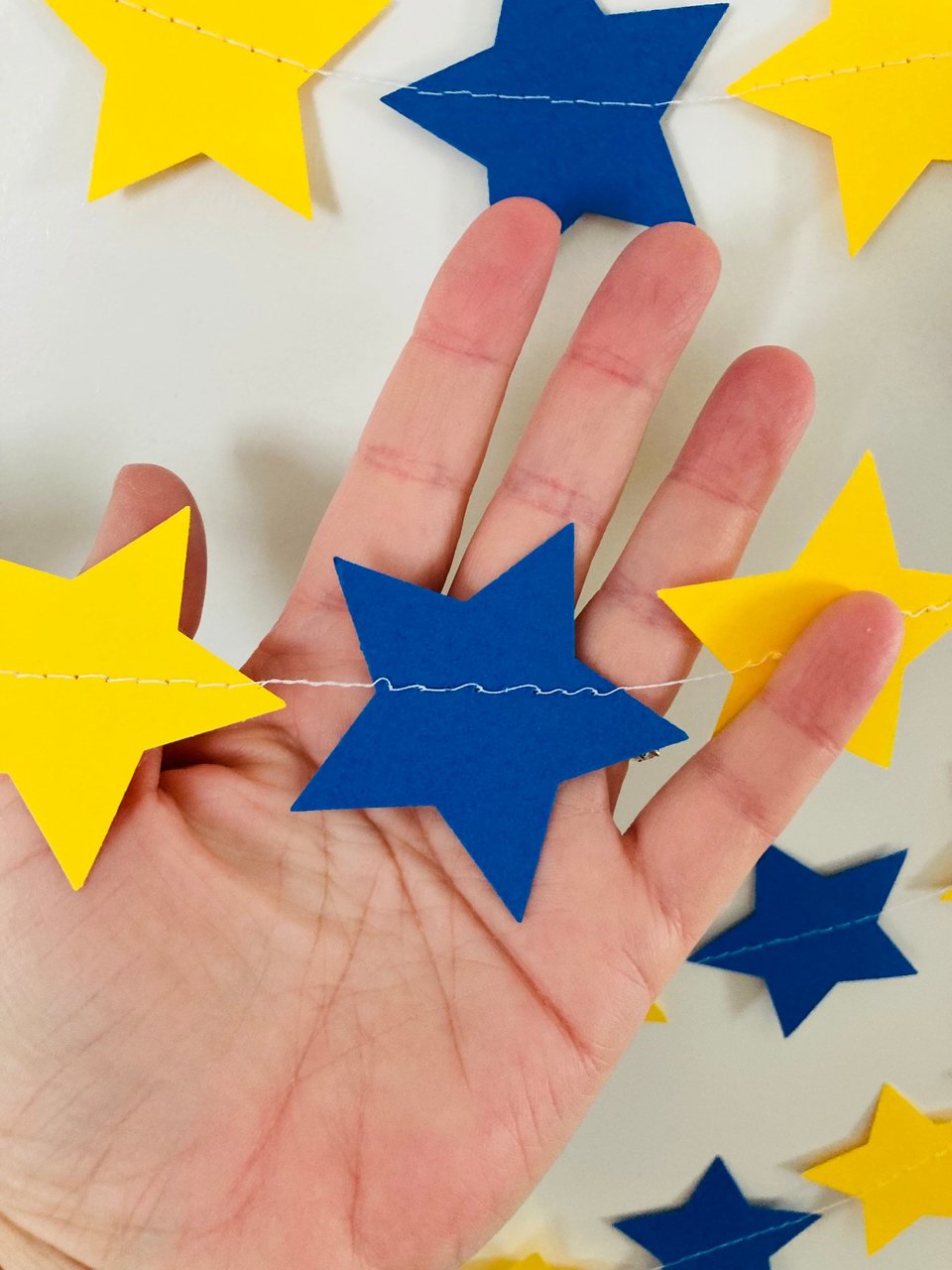 Royal Blue and Yellow Star Garland, Blue and Yellow Graduation Decoration, U of California Grad, U of Delaware Graduation, Dorm Decoration