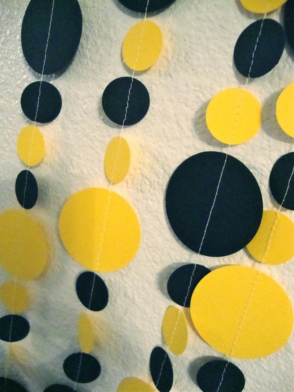 Bumble Bee Party Garland, Black and Yellow Garland, Paper Circle Garland, Bee Birthday, Bee Baby Shower Decor, Bee Birthday Decoration