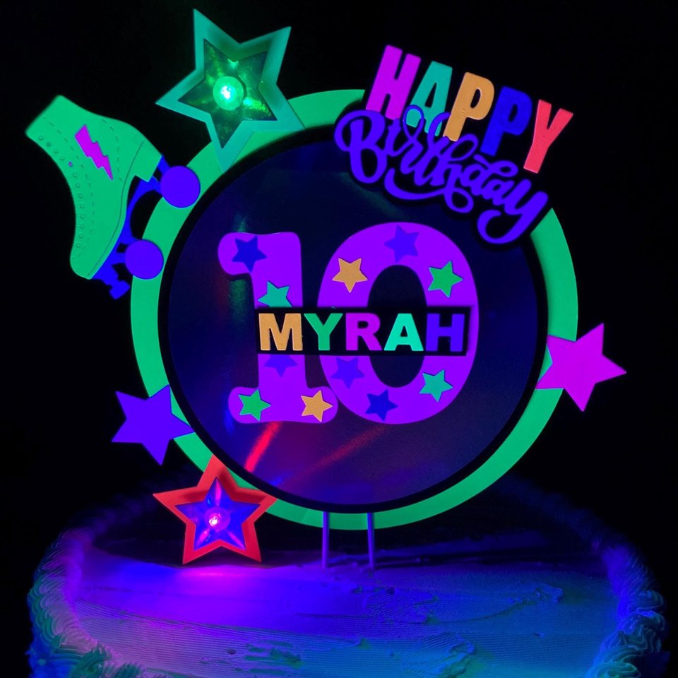 Skate Birthday Party Cake Topper with name and age, Glow Party Cake Decor, Neon Roller Skate Decoration, Personalized Blacklight Centerpiece