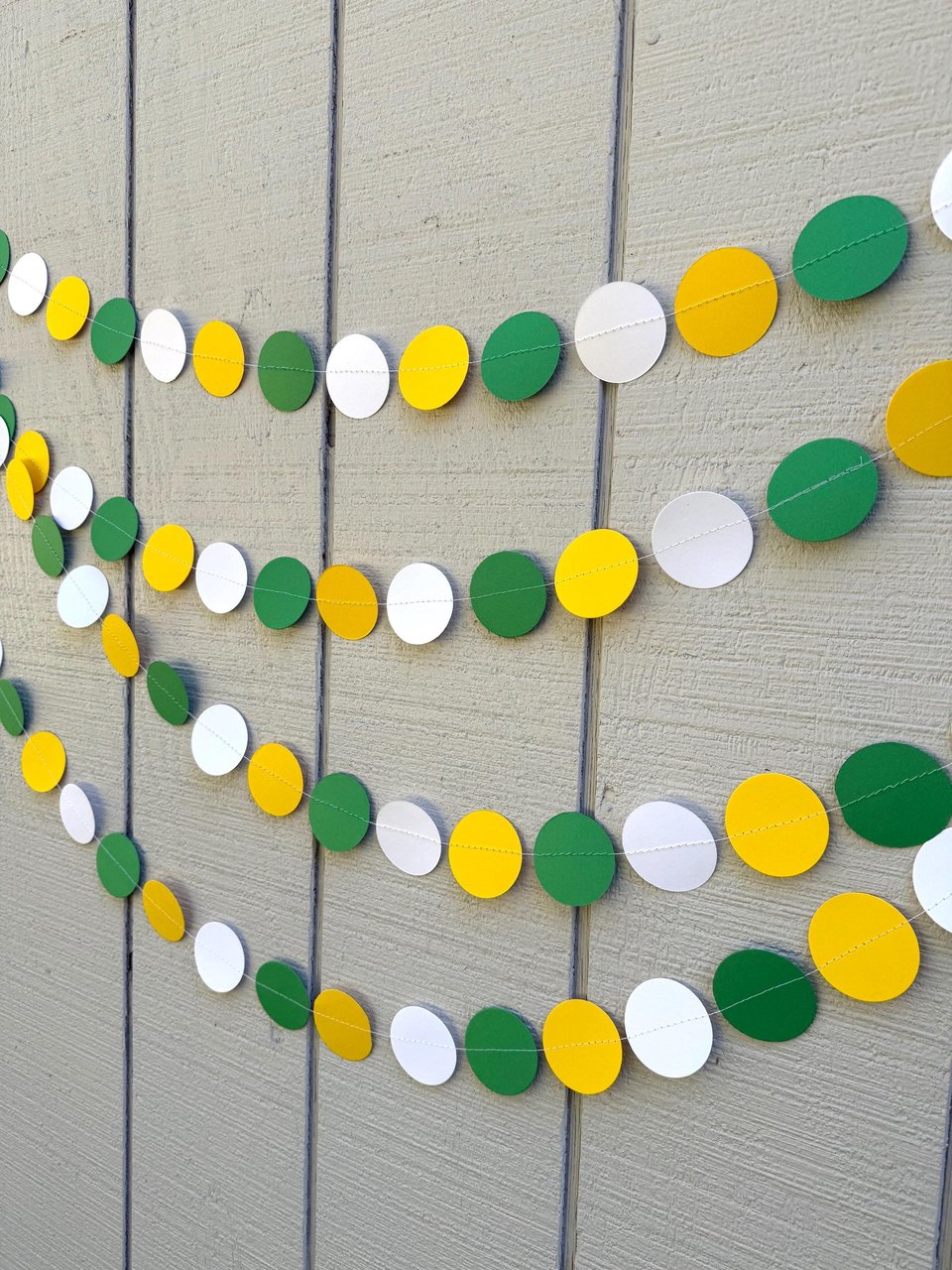 Green Yellow White Circle Garland, Green and Yellow School Streamers, Graduation Party Decor, Baylor University, U of Oregon Graduate