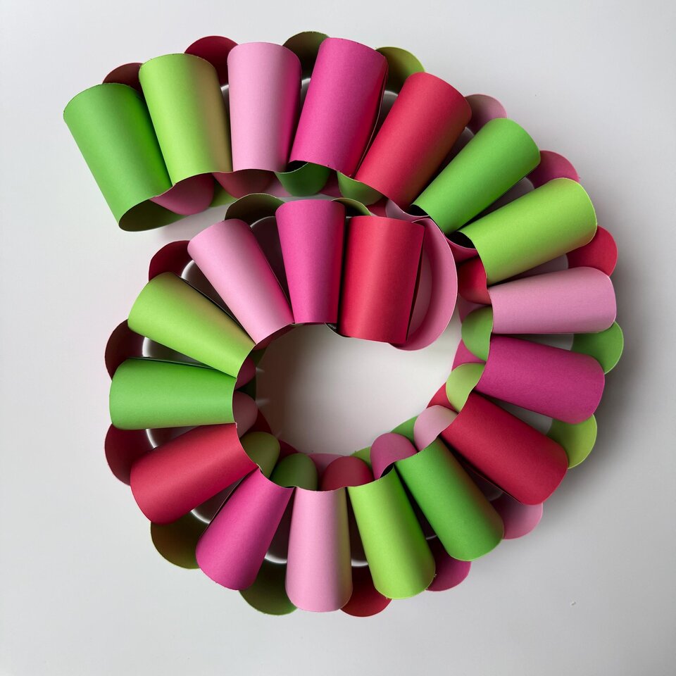 Chunky Christmas Paper Chain, DIY Paper Chain Kit, Christmas Fireplace Mantel Decor, Holiday Craft Activity, Pink Christmas Decor