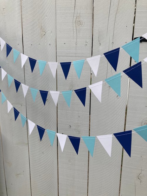 Graduation Decoration, Light Blue and Navy Garland, Columbia University Decor, Triangle Bunting, Roger Williams University, Dorm Decoration