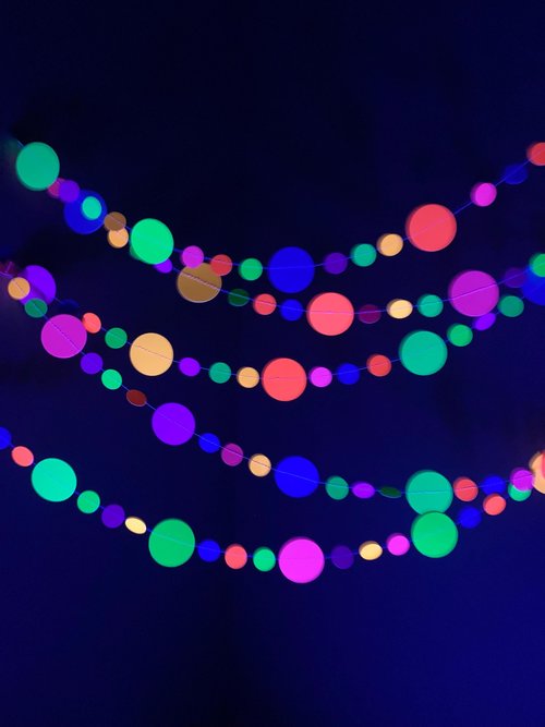 Glow in the Dark Streamers, Neon Party Garland, 80s Theme Birthday, Fluorescent Decoration, Black Light Party Supplies, Colorful Circles