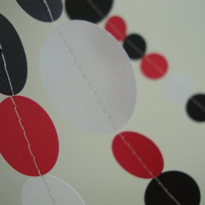 Red Black and White Graduation Garland, Paper Circle Garland, Graduation Decoration, High School Grad Decor, College Graduation Decor