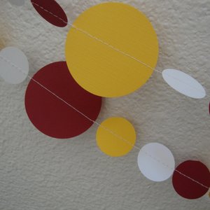Maroon and Gold Graduation Garland, Burgundy and Yellow Paper Circle Bunting, School Color Graduation Party Decor, Minnesota Colors