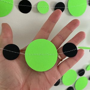Neon Green and Black Halloween Party Garlands, Spooky Handmade Paper Circle Buntings, Brat summer party, Charli xcx decor, Eerie Glow Decor