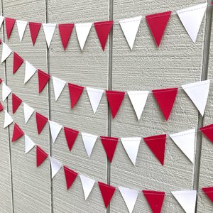 Illinois State University graduation party garland, Red and White Triangle Bunting, University dorm decor, Bed Party Streamers, Dorm Decor