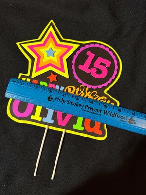 Quinceañera Glow Party Cake Topper, Blacklight Birthday Sign, Personalized Cake Decoration with Name and Age