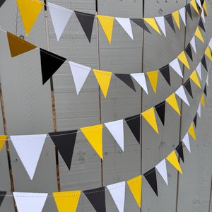 Sports Party Decor, Black Yellow and White Pennant Flag Streamers, Tailgate Party Bunting, College Game Day Celebration, Team Color Garlands