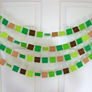 Green and Brown Square Party Garland, Minecraft Party Decoration, Minecraft Party Garland, Video Gaming Party Decoration, Pixel Garland
