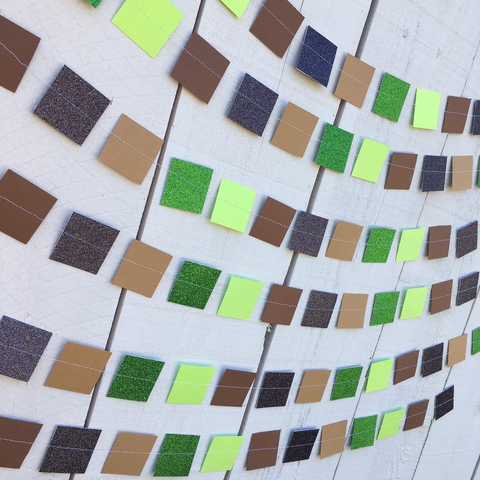 Minecraft Party Decoration, Video Game Birthday Garland, Virtual Minecraft Party, Square Pixel Garland, Minecraft Party Backdrop, Zoom Party
