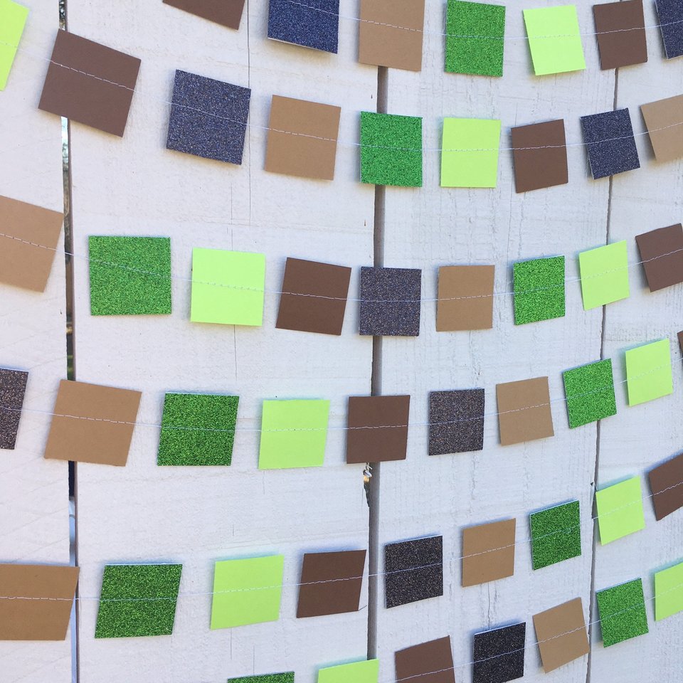 Minecraft Party Decoration, Video Game Birthday Garland, Virtual Minecraft Party, Square Pixel Garland, Minecraft Party Backdrop, Zoom Party