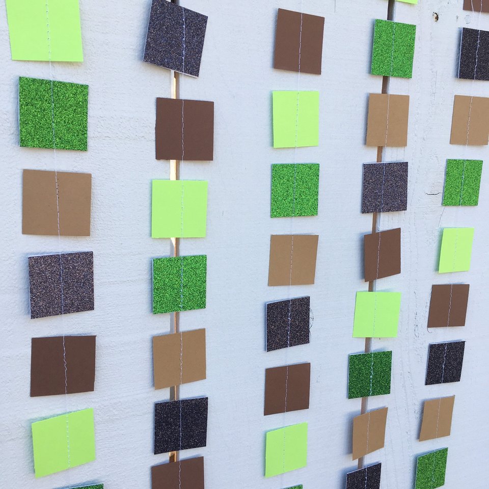 Minecraft Party Decoration, Video Game Birthday Garland, Virtual Minecraft Party, Square Pixel Garland, Minecraft Party Backdrop, Zoom Party