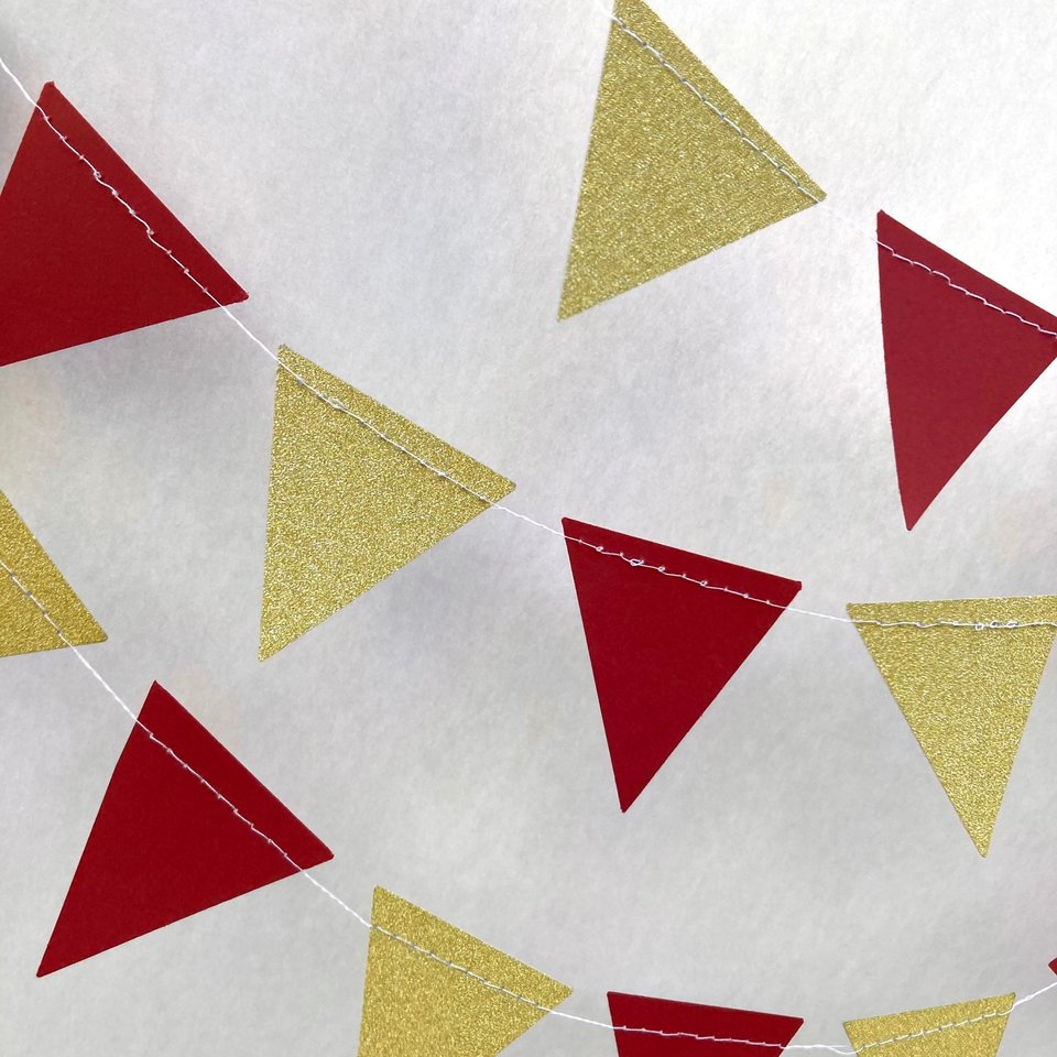 Maroon and Gold Glitter Triangle Graduation Bunting, University Commencement Party Garland, Minnesota Colors, Calvin Dorm Decor, Grad Party