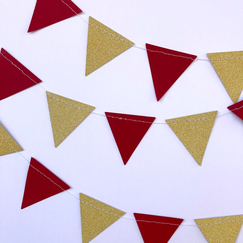 Maroon and Gold Glitter Triangle Graduation Bunting, University Commencement Party Garland, Minnesota Colors, Calvin Dorm Decor, Grad Party
