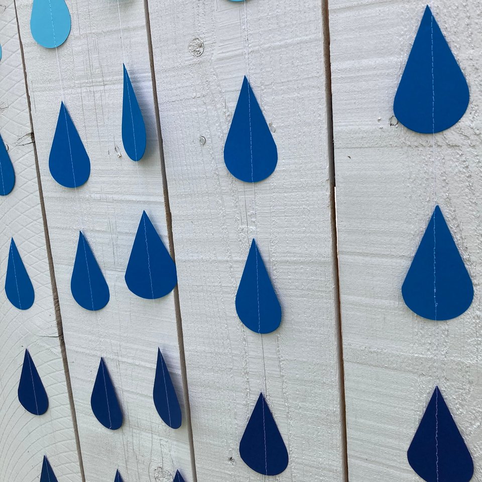 Ombré blue large raindrop garland, Blue ombré sprinkle garland, baby sprinkle, baby boy sprinkle decor, blue baby shower, boy baby shower