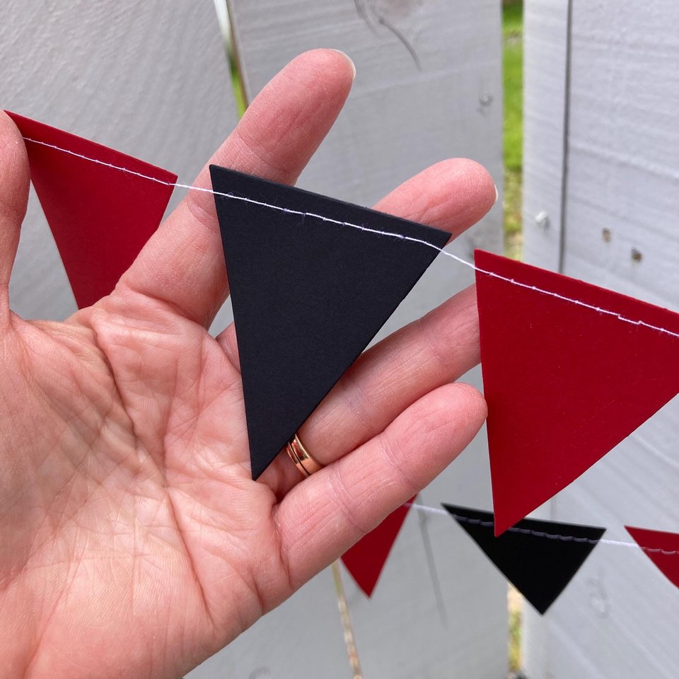 Red and Black Graduation Garland, Bed Party Triangle Bunting, Crimson and Black, Harvard Decor, Graduation Party Decoration, Stanford