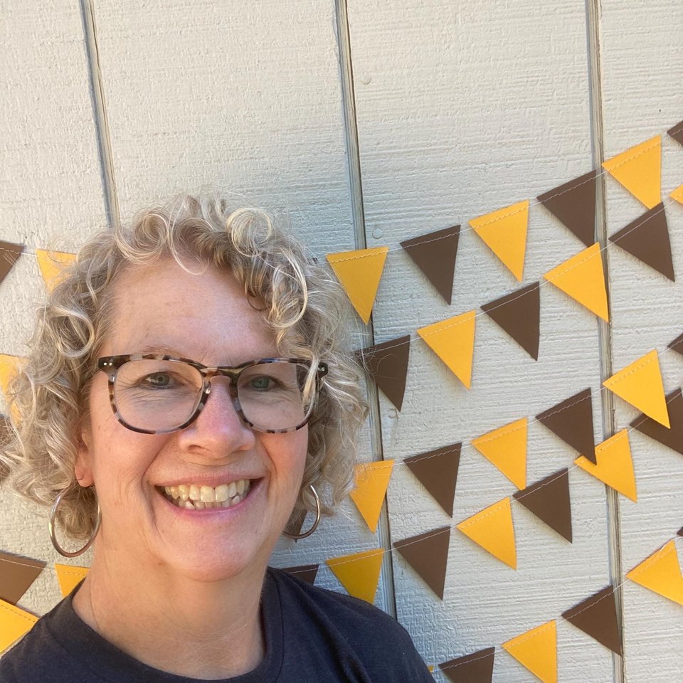 University of Wyoming graduation party garland, Brown and Gold triangle bunting, dorm decor, Bed Party Streamers, Valparaiso, Adelphi, Rowan