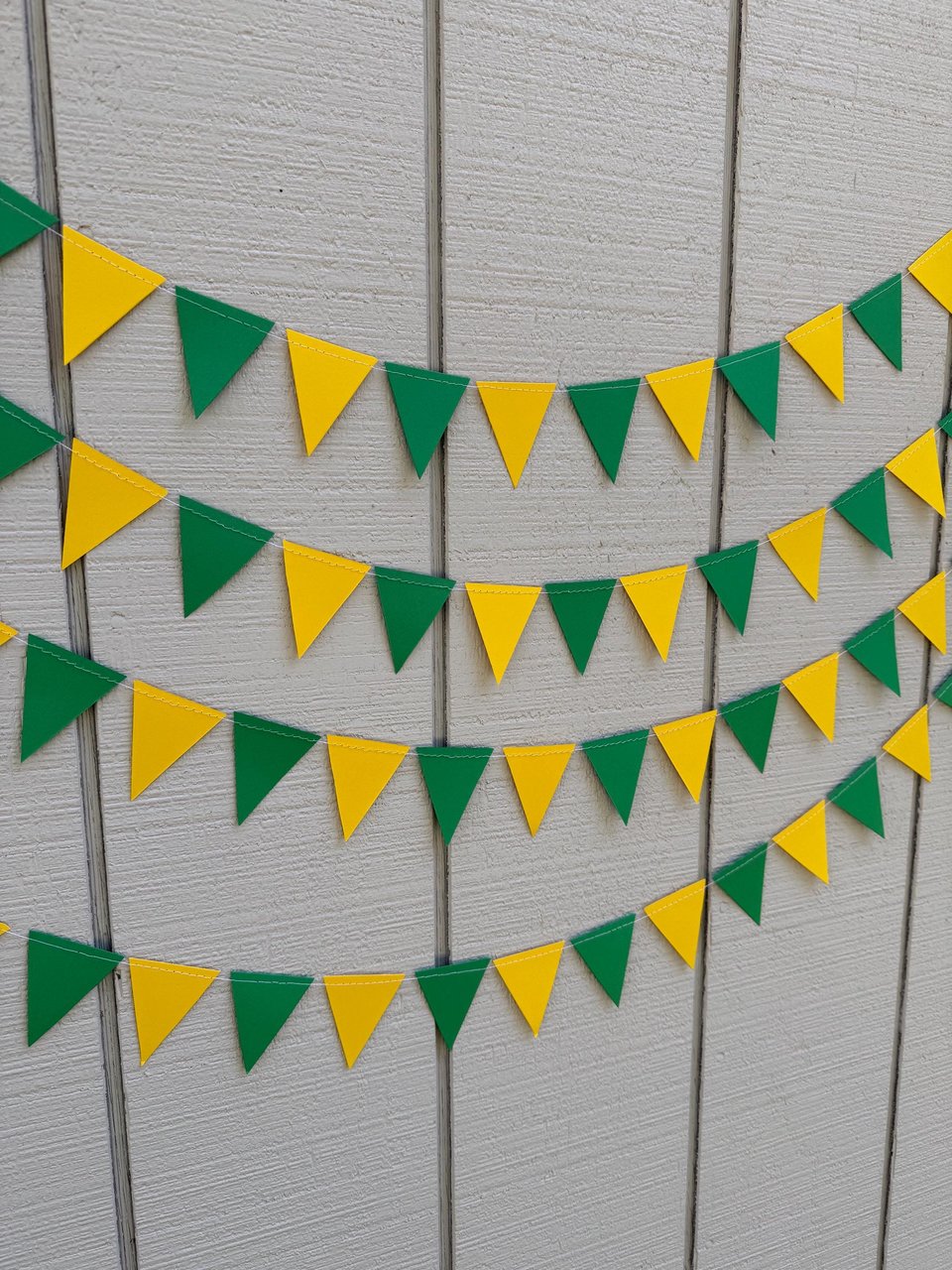 Green and Yellow Flag Pennant, Paper Graduation Party Garland, Dorm Decor, Back to School Party, University of Oregon, University of Vermont